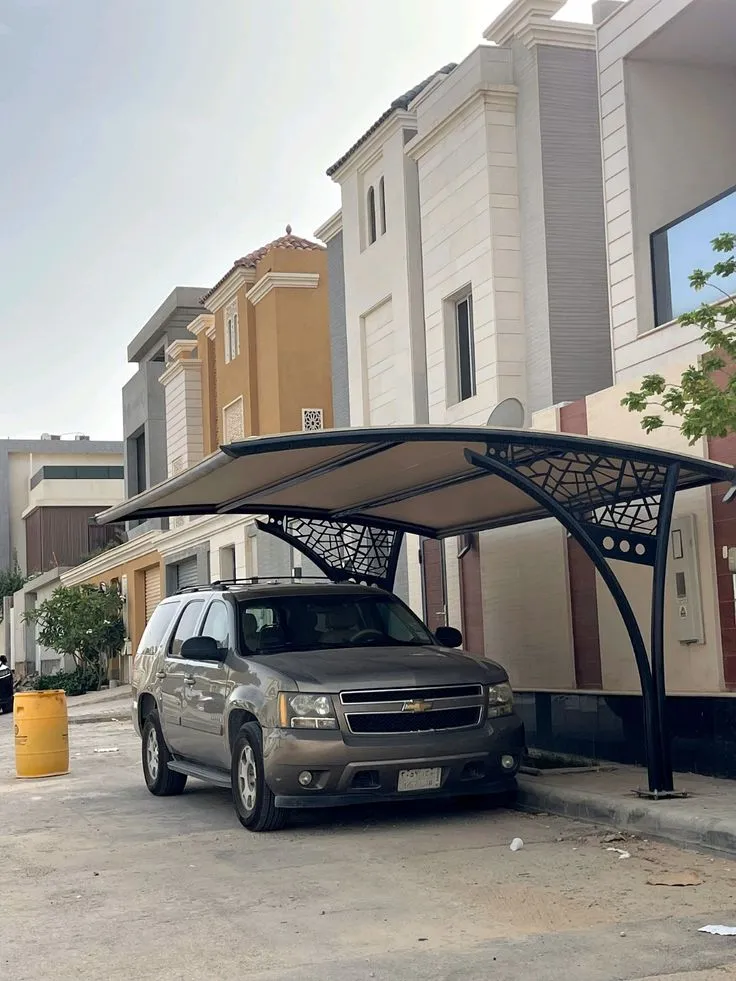 مظلات سيارات للمنازل والفلل بالرياض – حماية وأناقة من المنار
