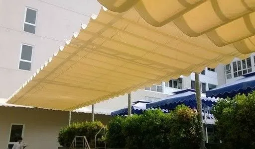 مظلات مدارس بالرياض – مظلات PVC وسواتر حماية بأسعار مناسبة