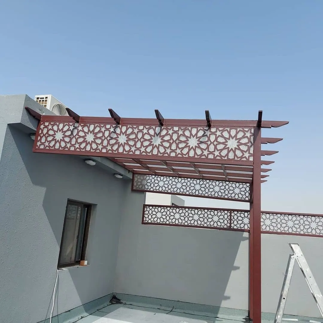 مظلات حدائق حديد في حي الروابي بالرياض